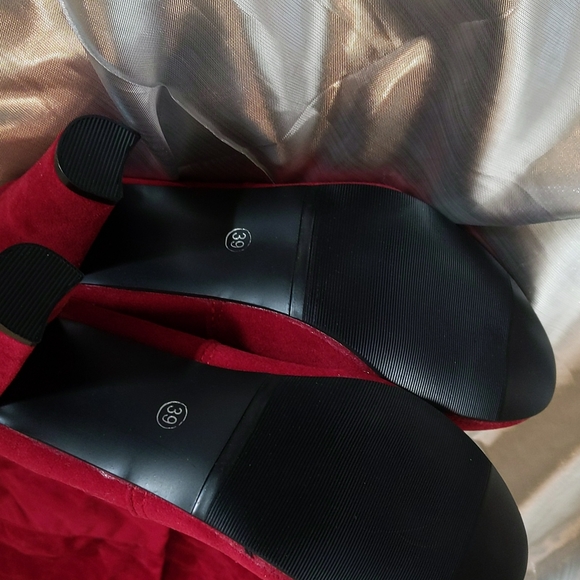 ❤️NWOT - Red Hot Ruby 🔥🔥 knee high boots - Picture 2 of 9